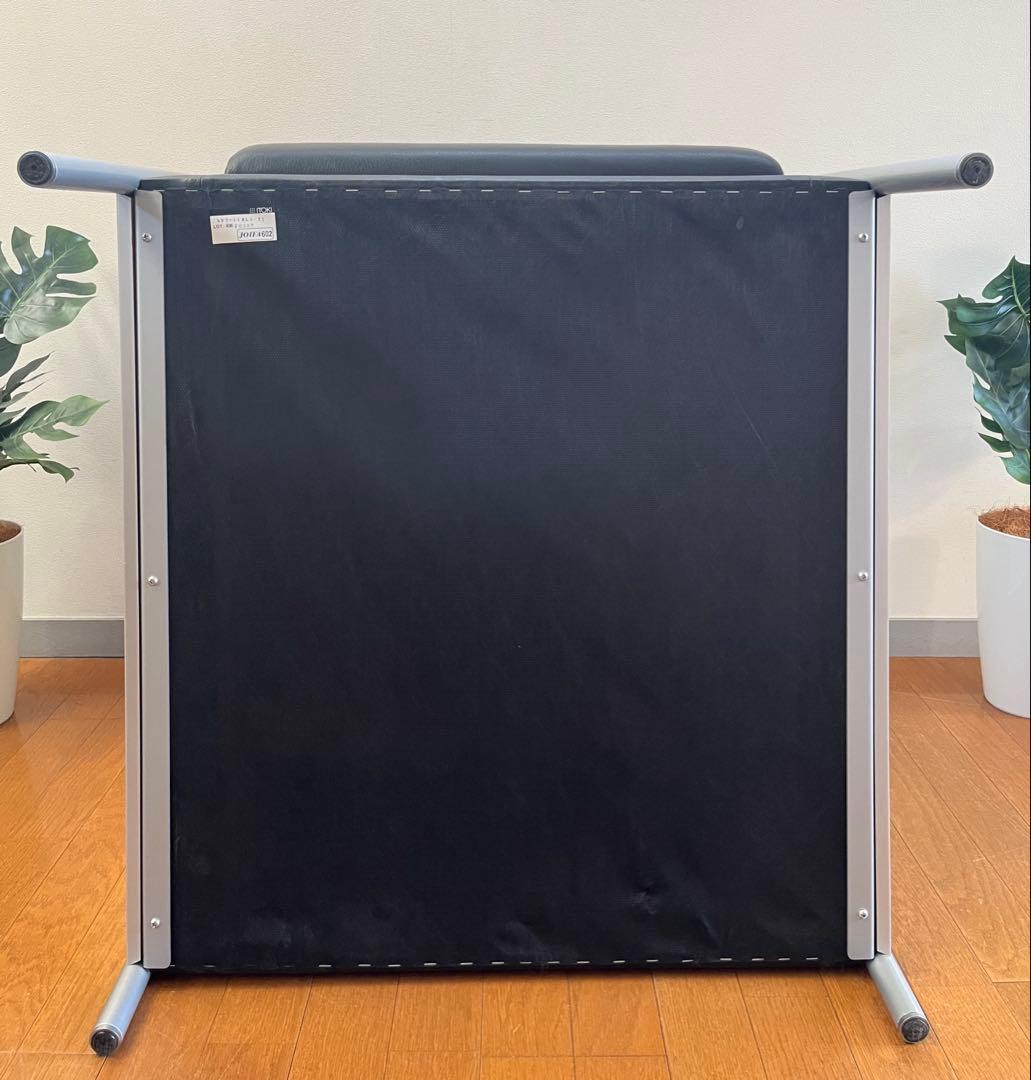 イトーキ　MEZZO ラウンジチェア　② 本革　21万 モダン シングルソファ