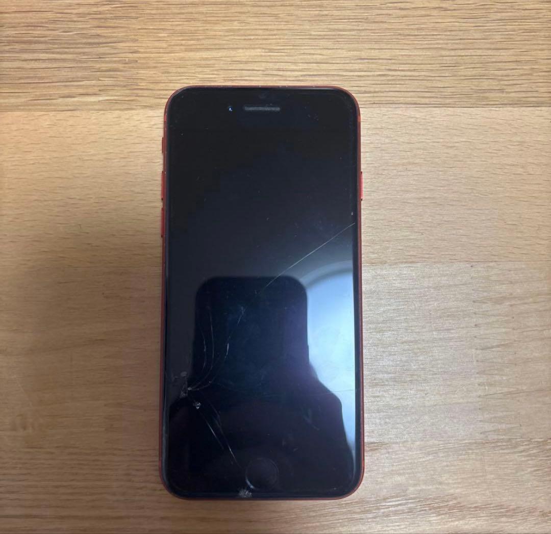 Apple iPhone 8 (赤) 画面にひびあり