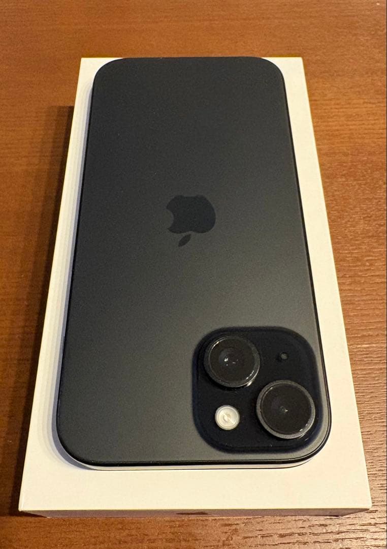 超美品 iPhone 15 128GB ブラック