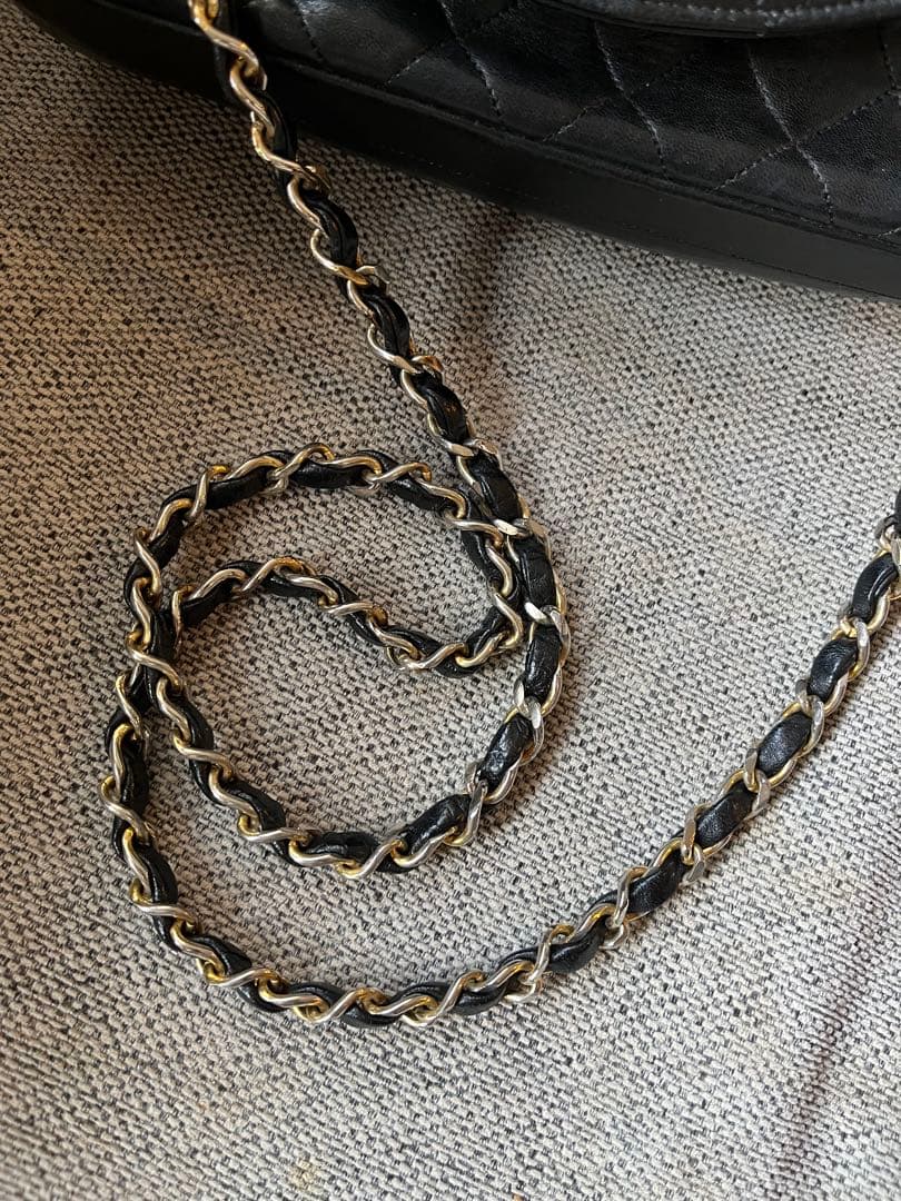 CHANEL ヴィンテージ　チェーン　ショルダーバッグ　マトラッセ　ラムスキン