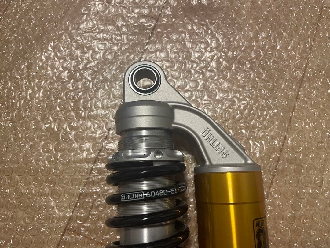 オーリンズ　スピードツイン900 （ストリートツイン）トライアンフtriumph