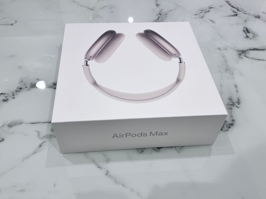 【9/23着新品未開封】Apple AirPods Max スターライト