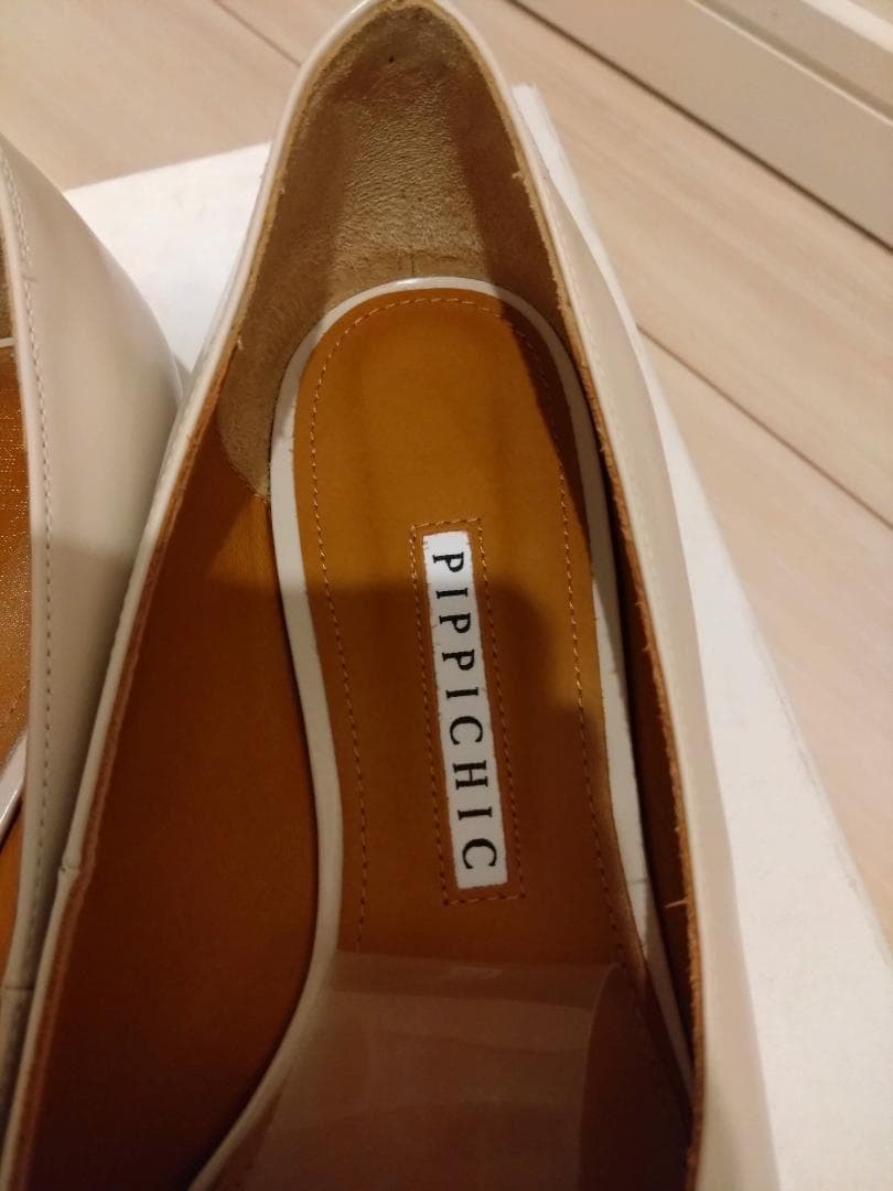 37.1/2サイズ　PIPPICHICフラットシューズ