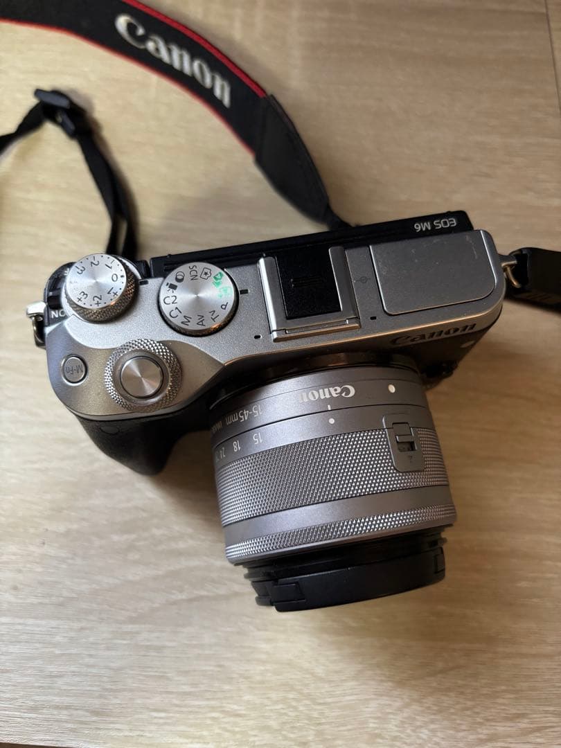 CANON EOS M6 カメラ