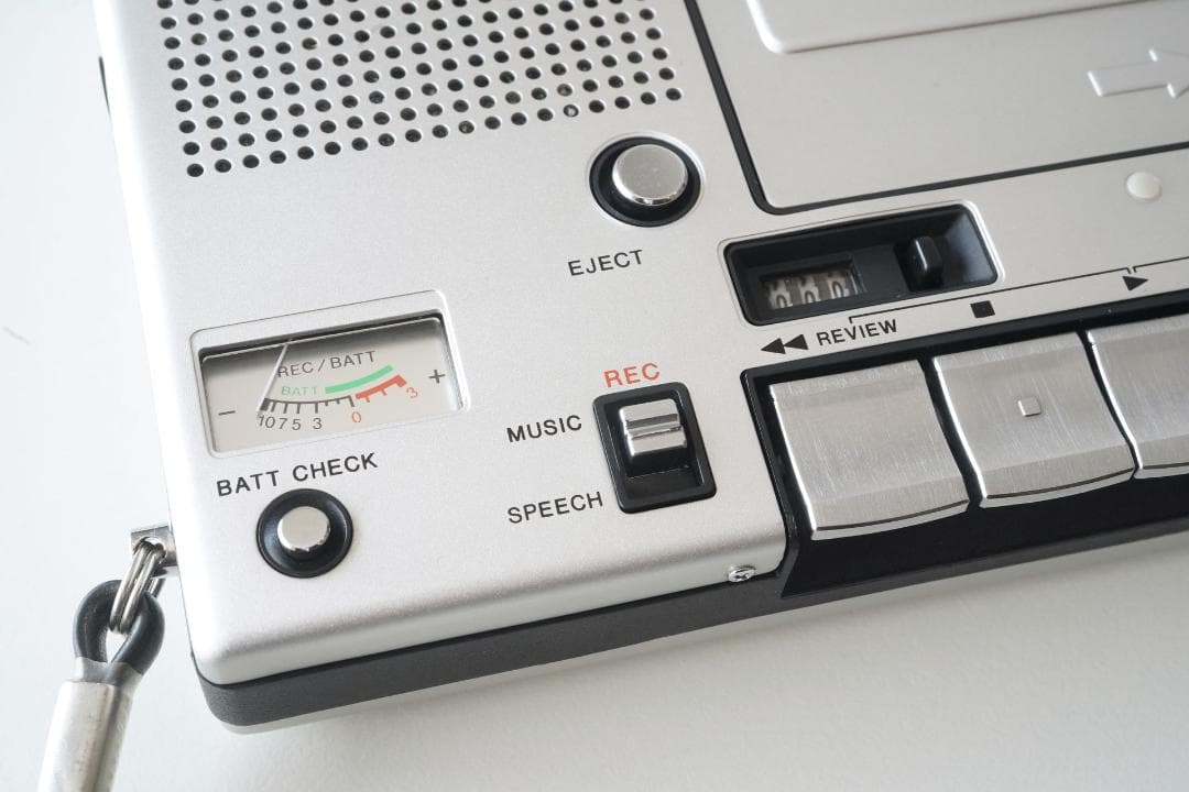 美品・整備品 SONY カセットレコーダー TC-1100 ケース付き・動作品