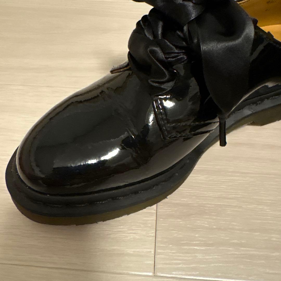 Dr. Martens ブラックローファー リボン付き