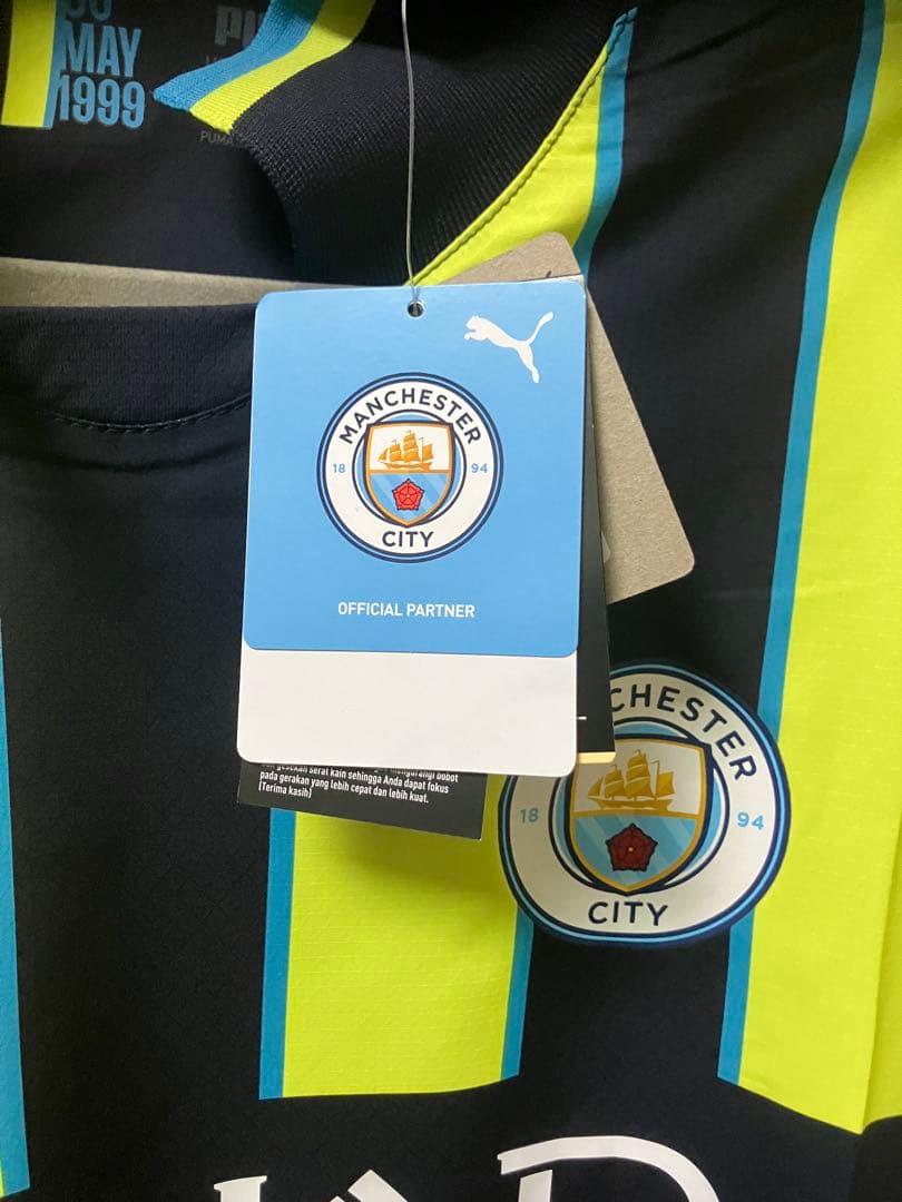 マンチェスター・シティ ユニフォーム　日本Ｌ海外Ｍサイズ　KAMOにて購入