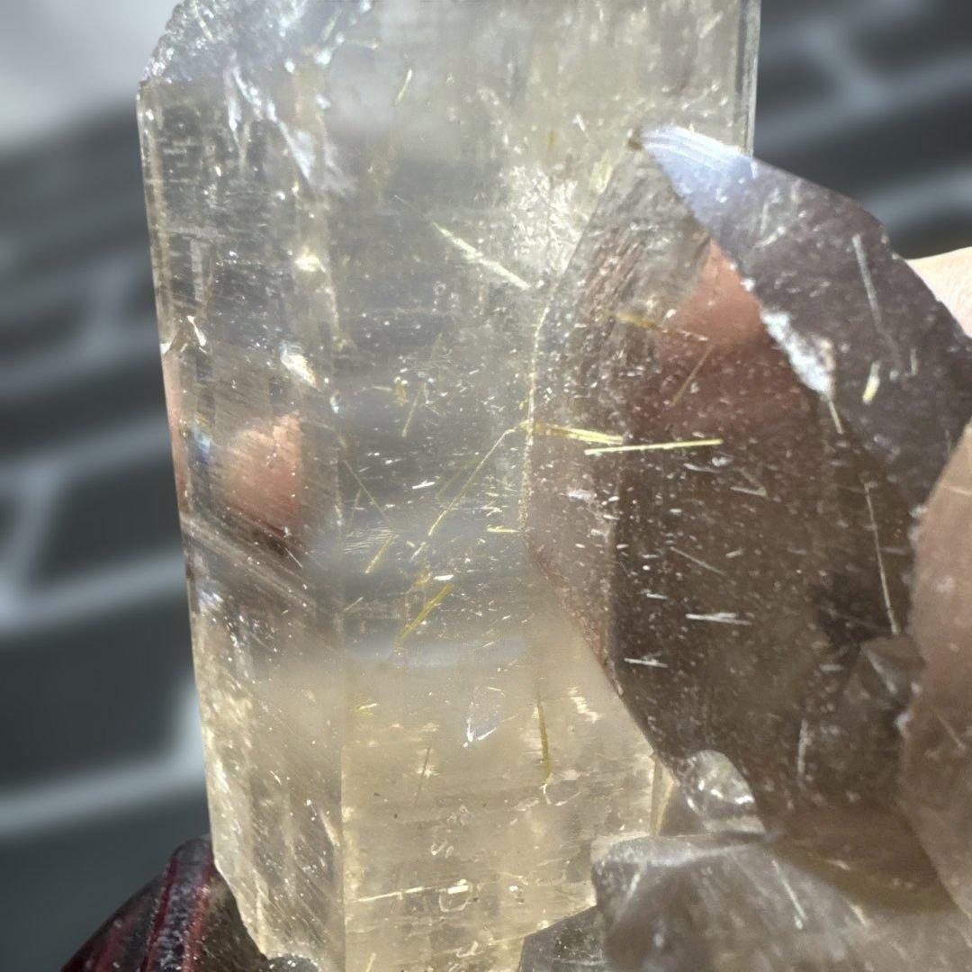 【極上品】希少　ゴールドルチルクォーツ クラスター 光台座付