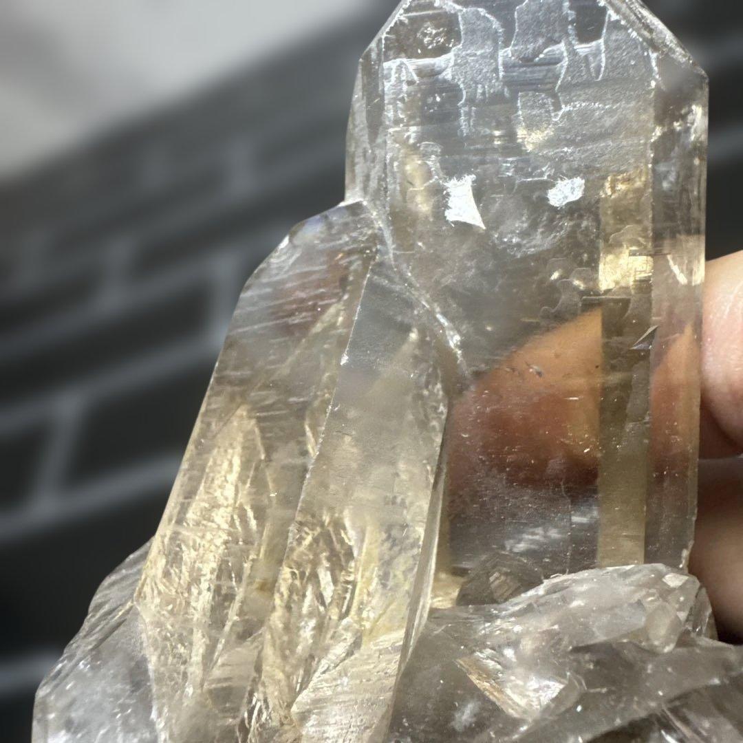 【極上品】希少　ゴールドルチルクォーツ クラスター 光台座付