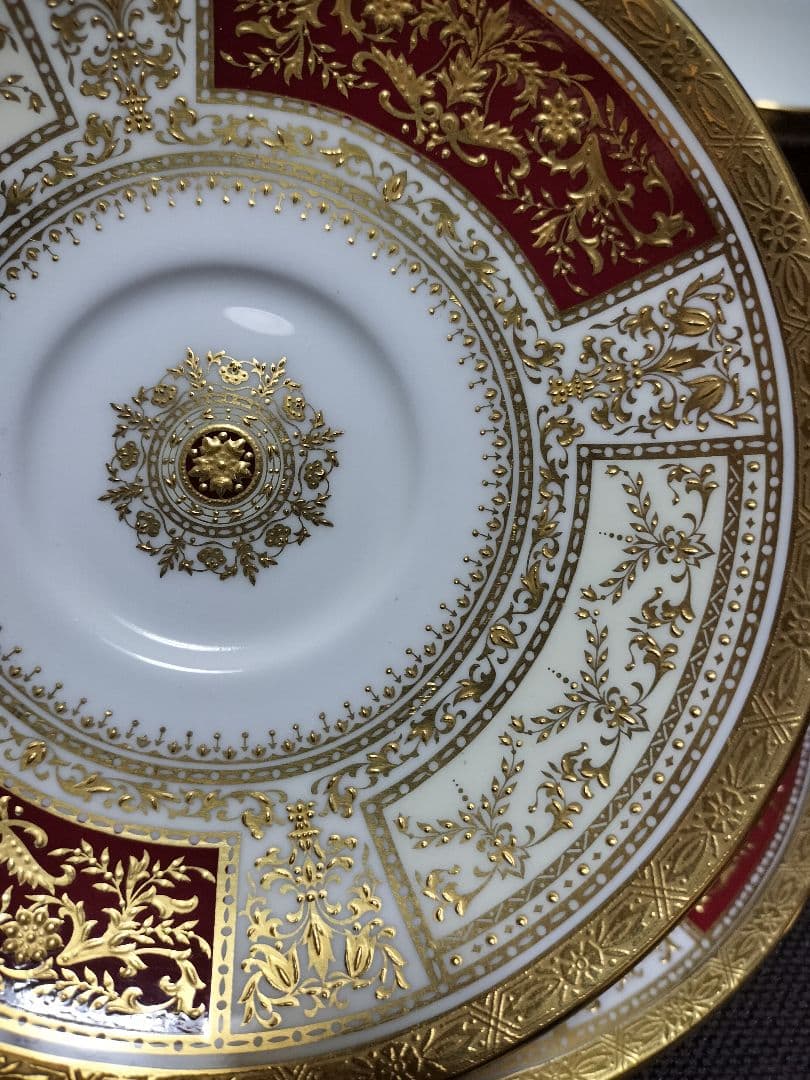 ミントンダイアデム　カップ&ソーサープレートトリオ　アフタヌーンティー