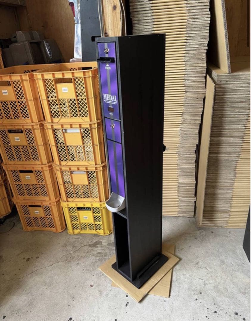 両替機　グローリーEMS-7 架台のみ