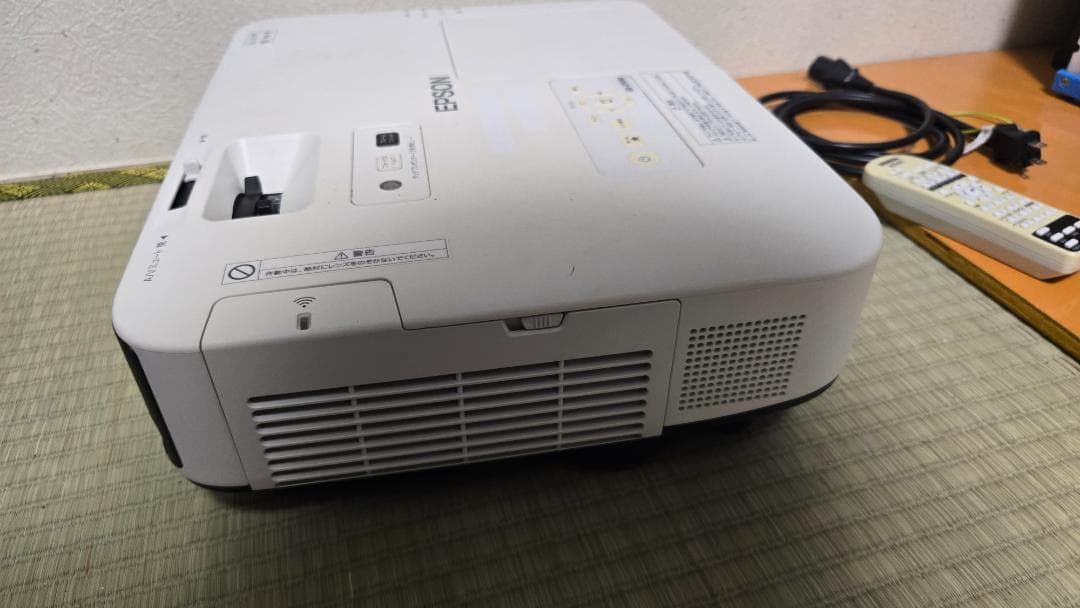 EPSON　プロジェクター 多機能パワーモデル EB-2155W