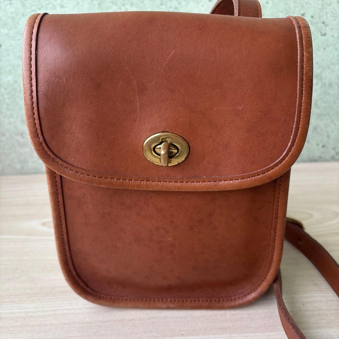 チ*イ様 COACH オールドコーチ カーフレザー ターンロック ショルダーバッ