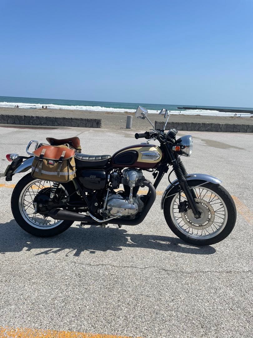 w650 BRAT STYLE マフラー