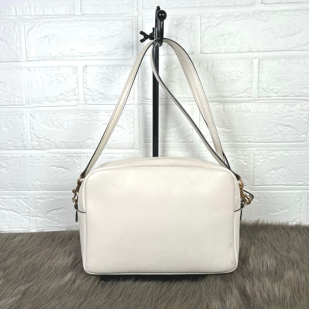 ジェイアンドエムデヴィッドソン　ショルダーバッグ 白　レザー　K1482