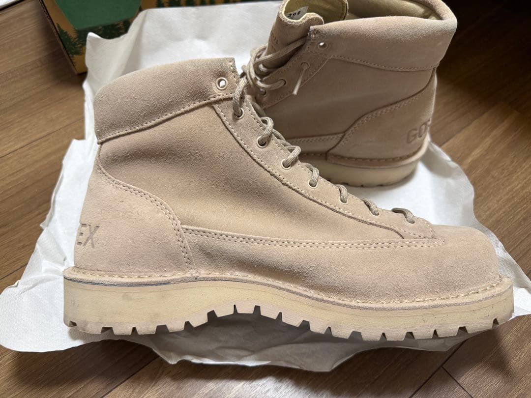 danner field ユナイテッドアローズ別注 ベージュ