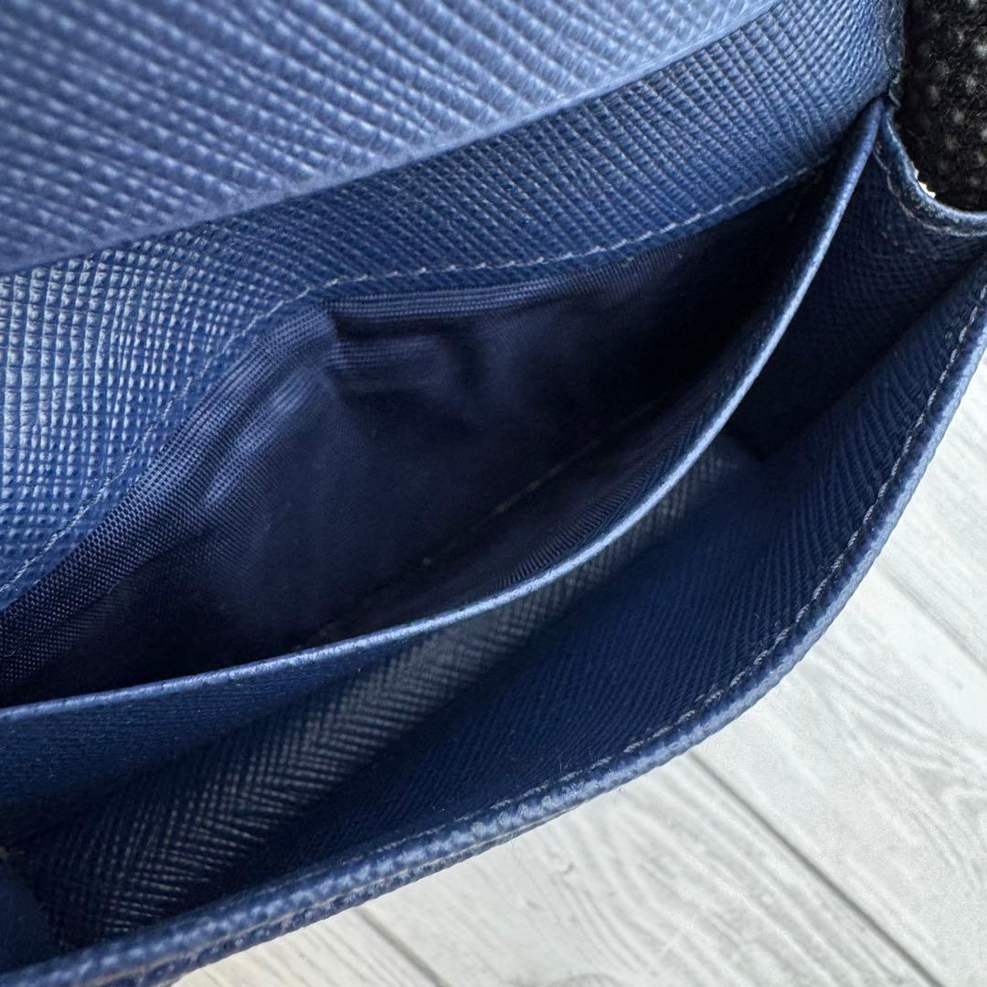 【美品】PRADA サフィアーノレザー 名刺入れ　リボン　ネイビー