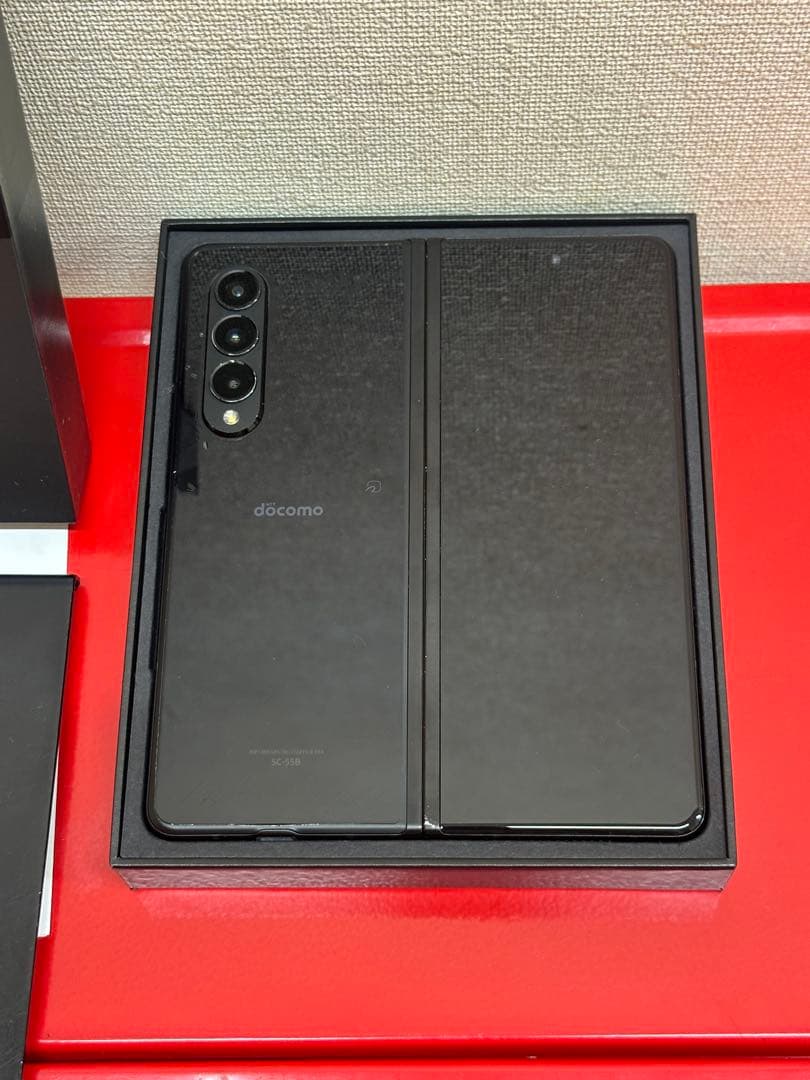 Galaxy Z Fold3 5G 256GB ブラック docomoドコモ国内