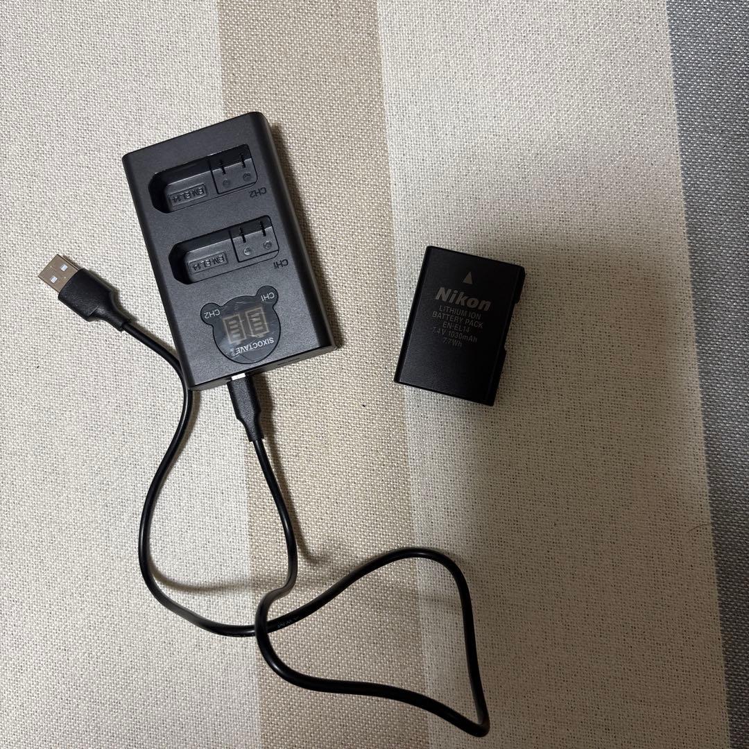 Nikon coolpix P7000 本体と付属品