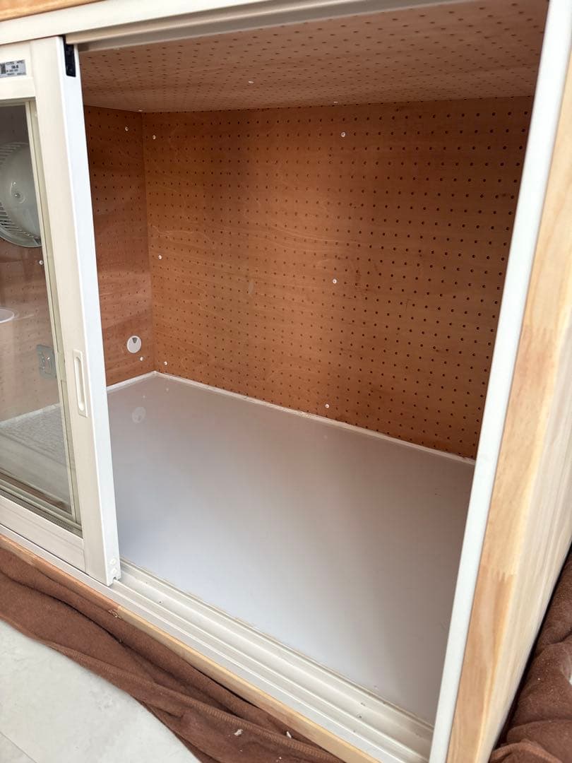 犬用 防音ケージ（複層ガラス・底面防水・有孔ボード・ロスナイ換気付き）