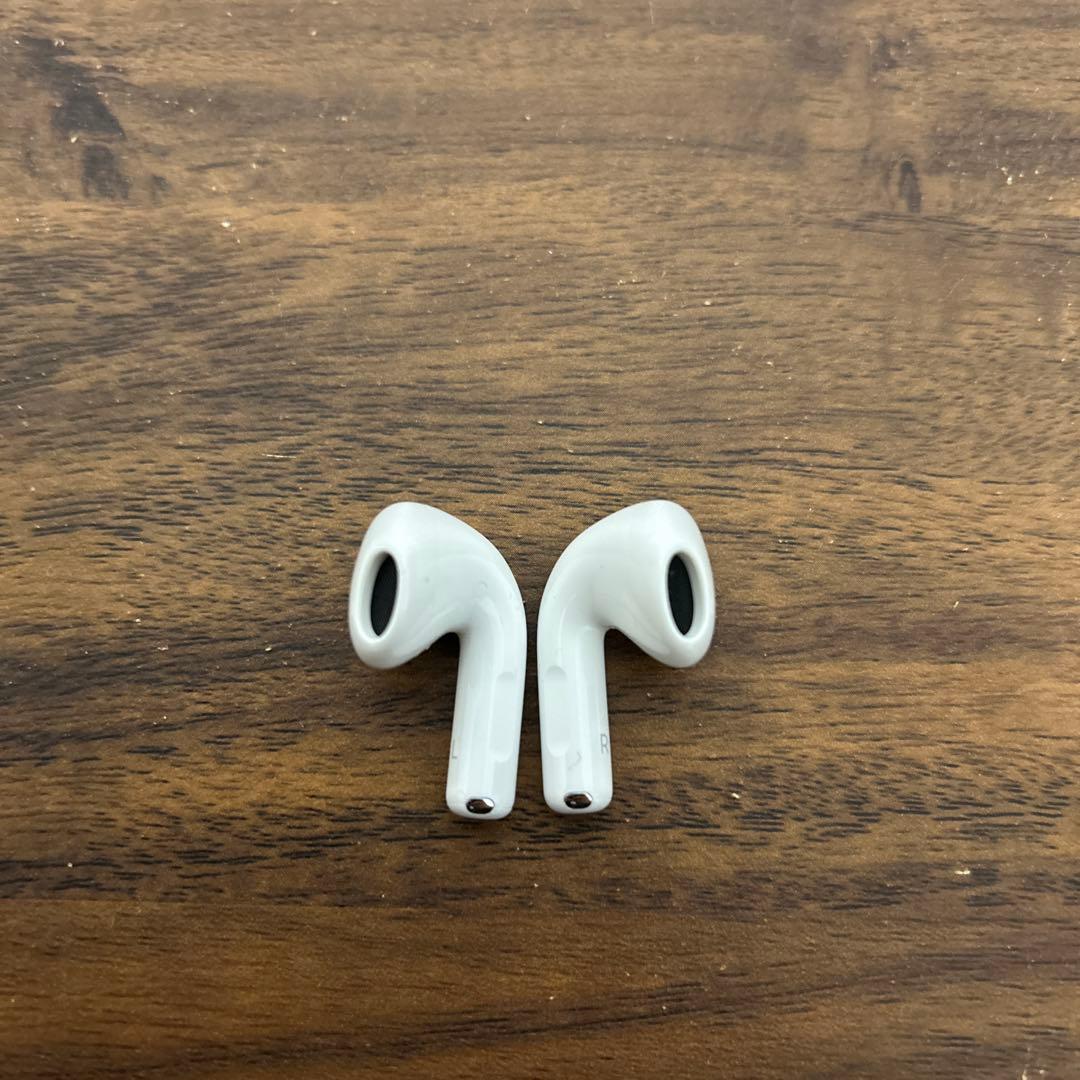 AirPods 4 アクティブノイズキャンセリング