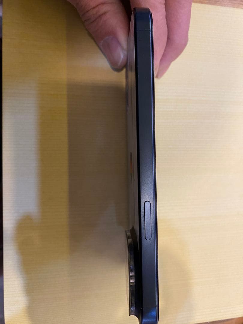 【美品】iPhone 15 Pro MAX本体とMagSafeケース多数