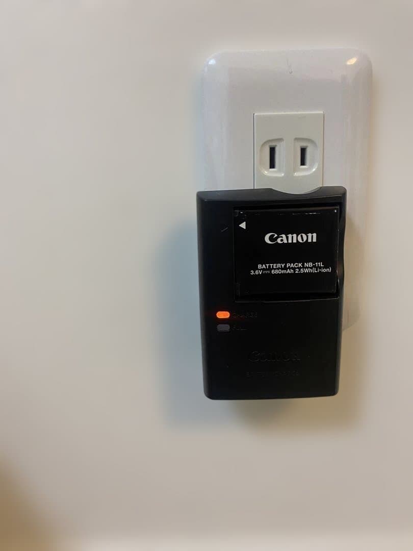 Canon IXY220F デジタルカメラ ピンク 充電器付き