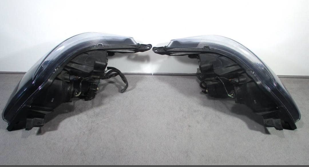 ステラ　ムーヴ 左右 純正 LED ヘッドライト 車検対応LA100F ムーブ