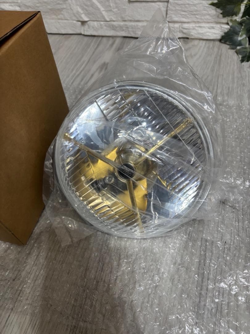 新品 スリーポイント P700 ヘッドライト ゴールド ルーカス 7インチ