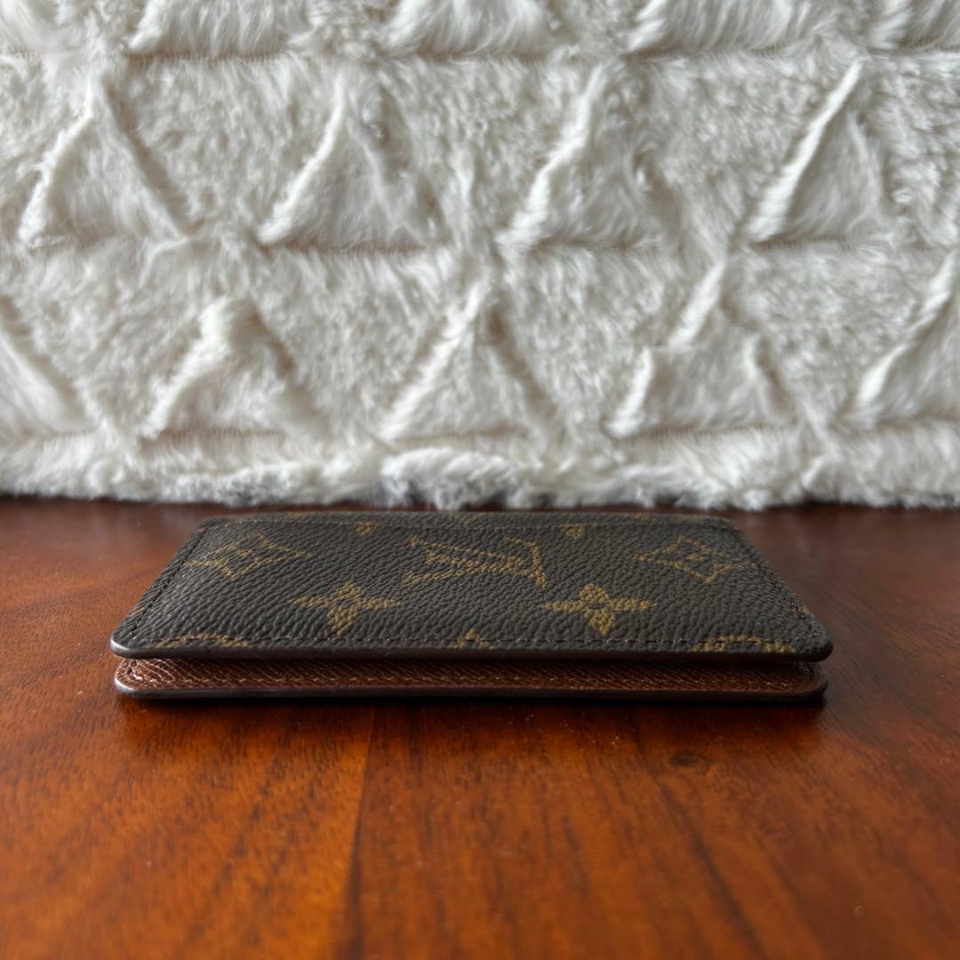 ルイヴィトン　モノグラム　名刺入れ