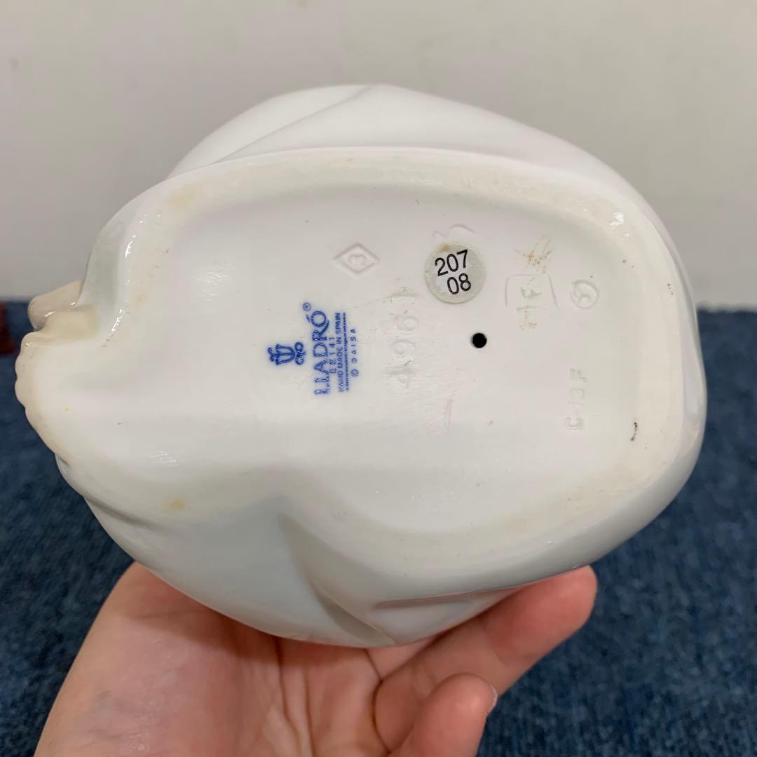 【南】　リヤドロ 天使の考えごと（なんとかなるよ）