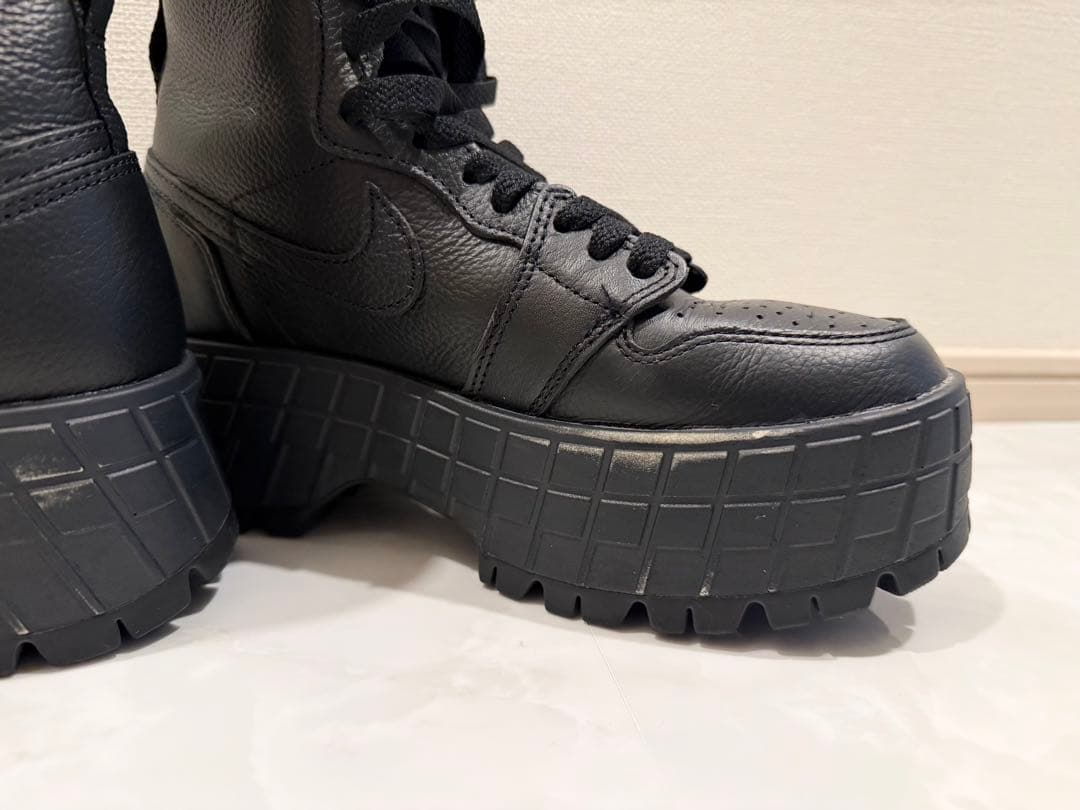 あ*様 NIKE エアジョーダン 1 ブルックリン ウィメンズブーツ ブラック