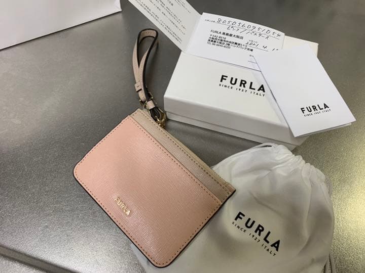 まーみーごーさま専用❣️ フルラ　パスケース　カード入れ　ケース