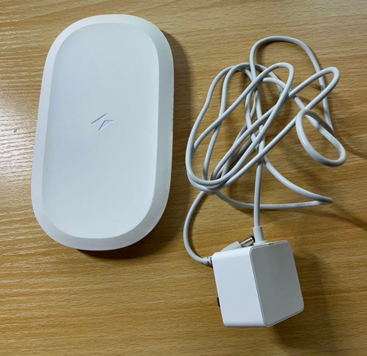 iXpandワイヤレスチャージャー