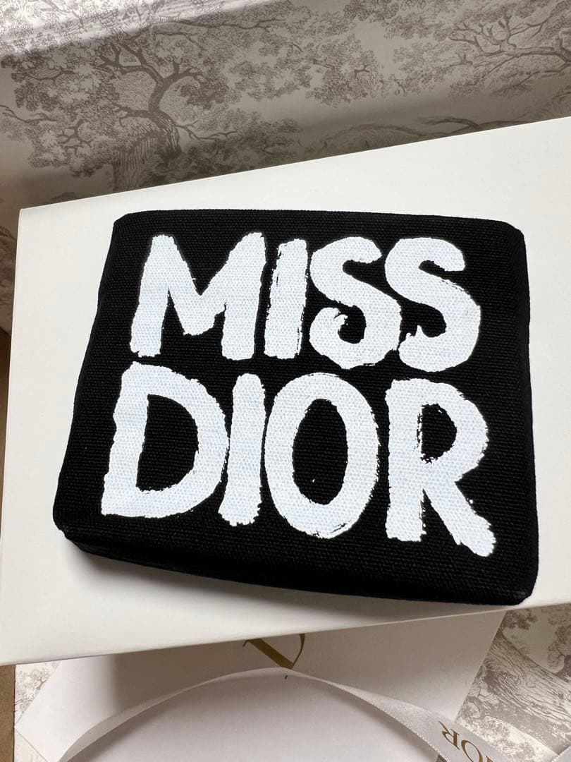 ディオールショウ サンク クルール (ミス ディオール コレクション 限定品)