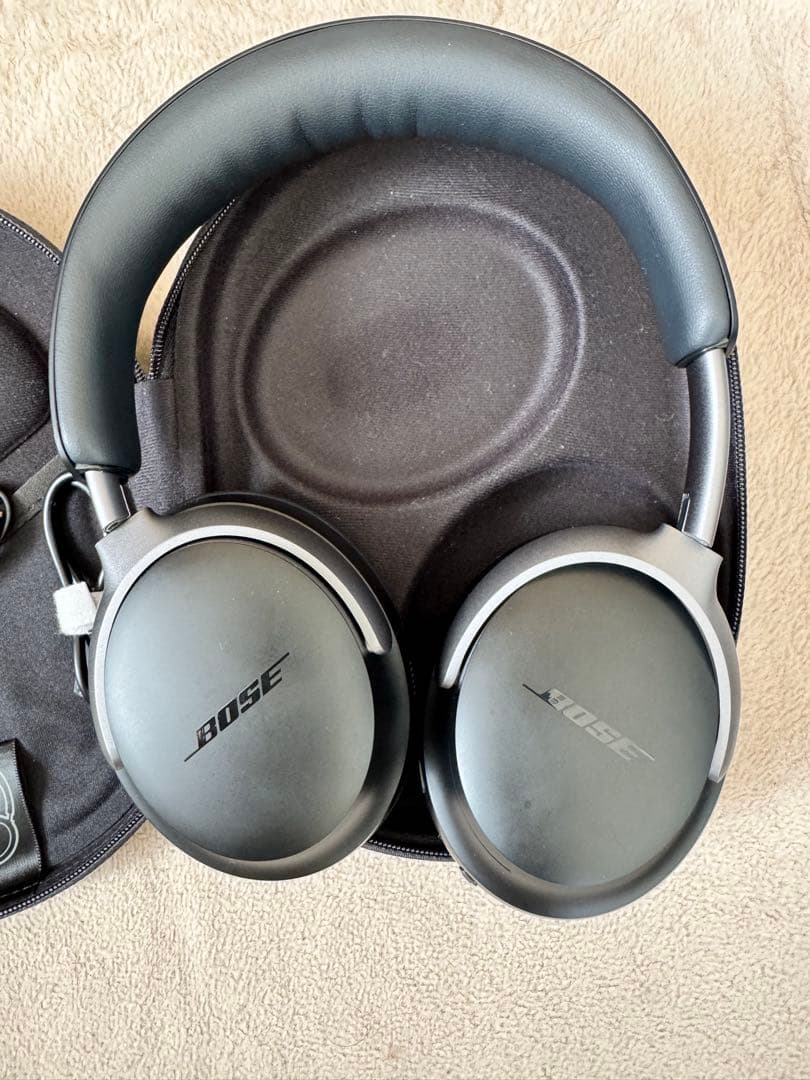BOSE ヘッドホン 収納ケース付き