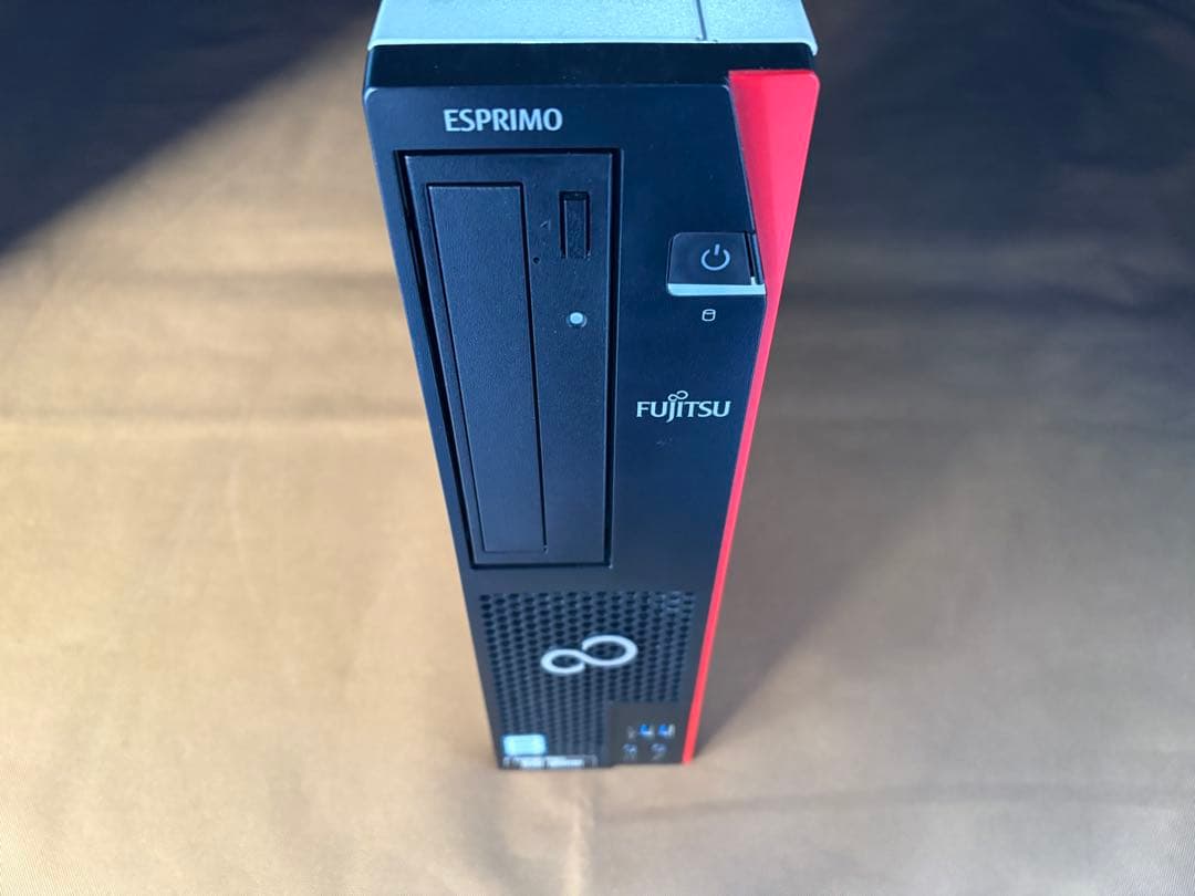 富士通 ESPRIMO 第9世代i3 メモリ16G SSD＋HDD Win11