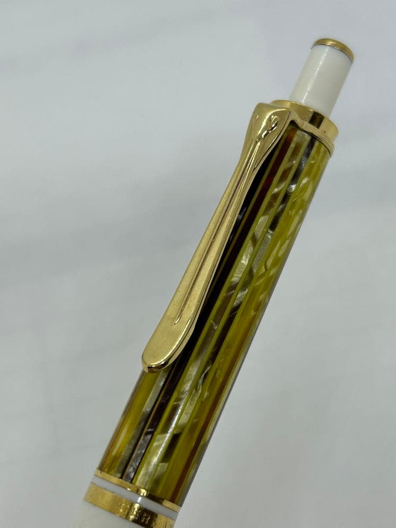 ペリカン PELIKAN ボールペン スーべレーン K400 ホワイトトータス