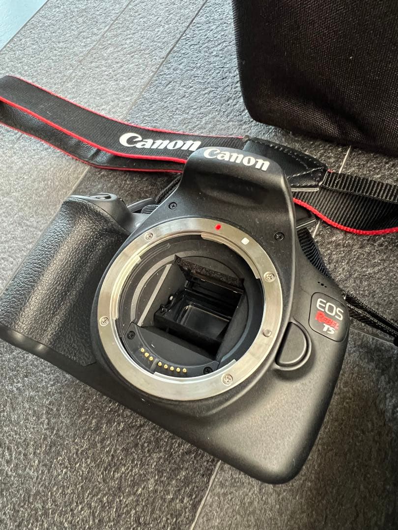フィルムカメラ Canon EOS Rebel T5 Digital SLR Camera