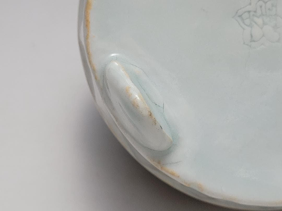 白釉 透刻紋 蓋香炉 宋元時代 幅約9cm