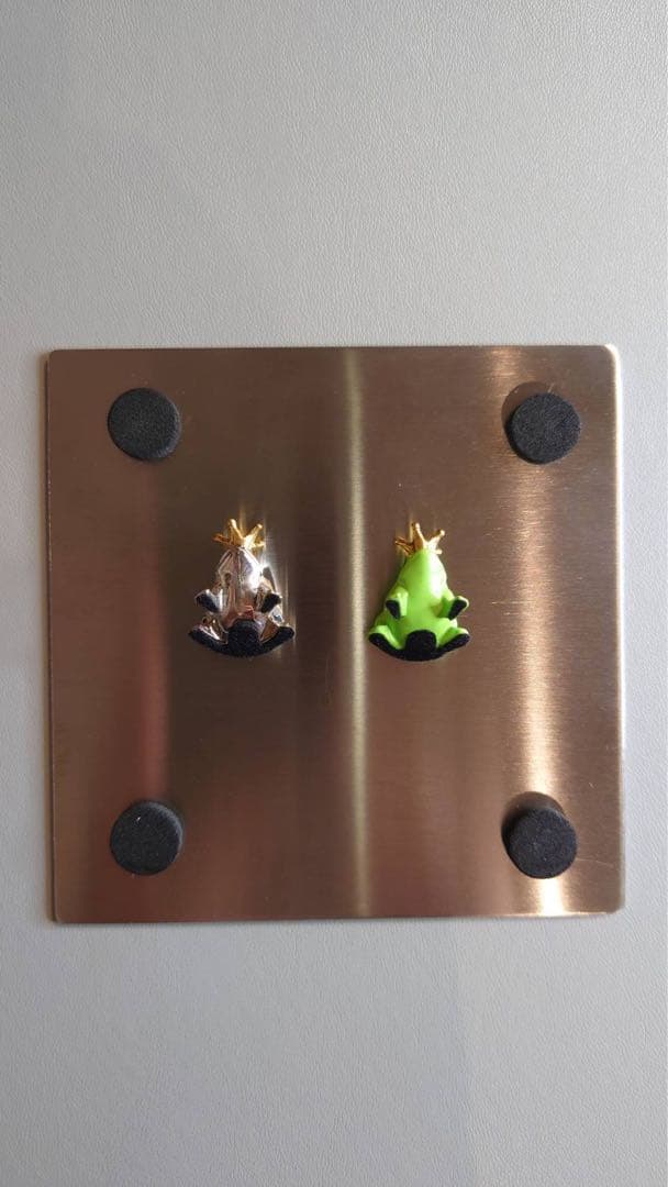 BEAMS カエル 三目並べ