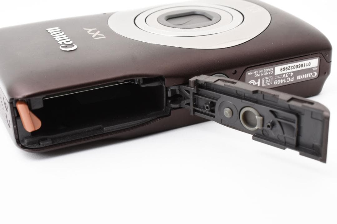 【美品】Canon IXY 200F コンパクトデジタルカメラ コンデジ