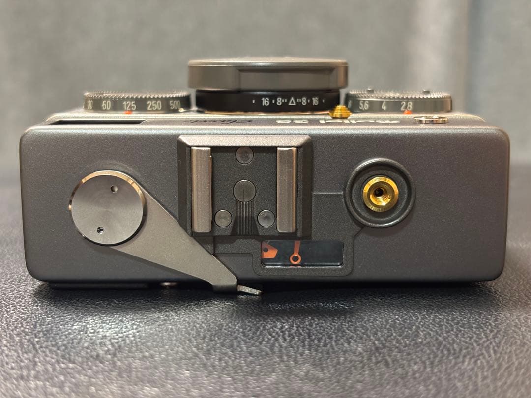 【美品】Rollei 35 Classic チタンフィルムカメラ　箱付き