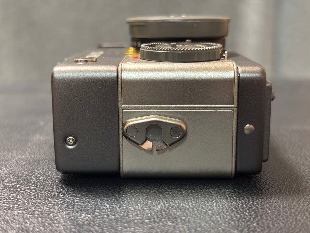 【美品】Rollei 35 Classic チタンフィルムカメラ　箱付き