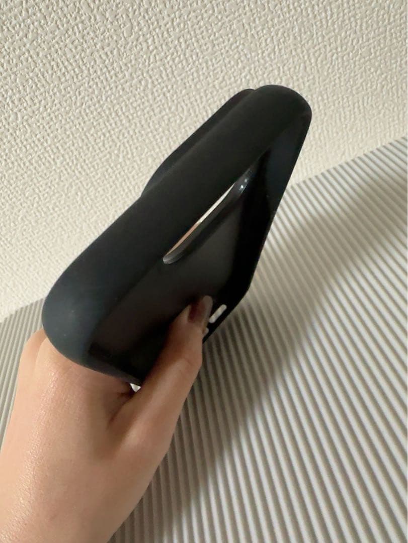 PRADA ブラックレザー iPhone 14pro ケース