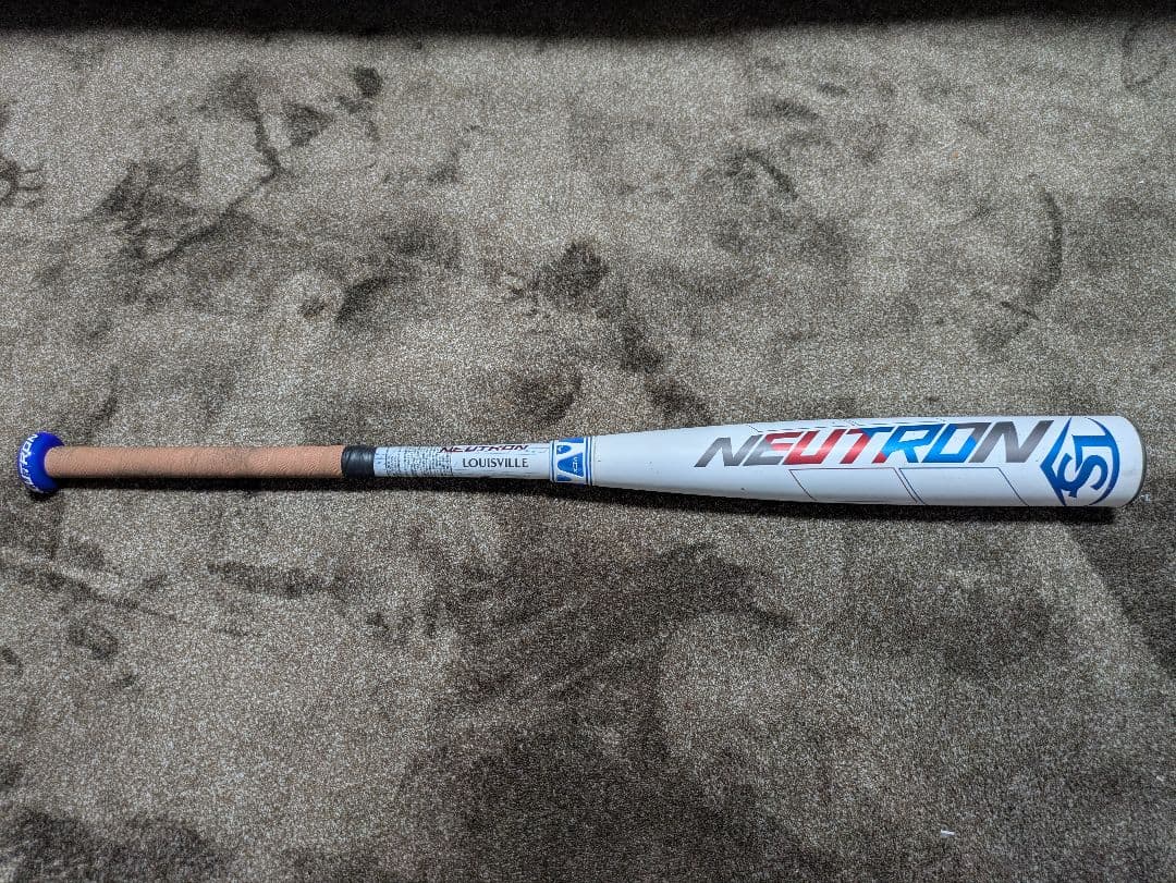 LOUISVILLE NEUTRON 軟式バット