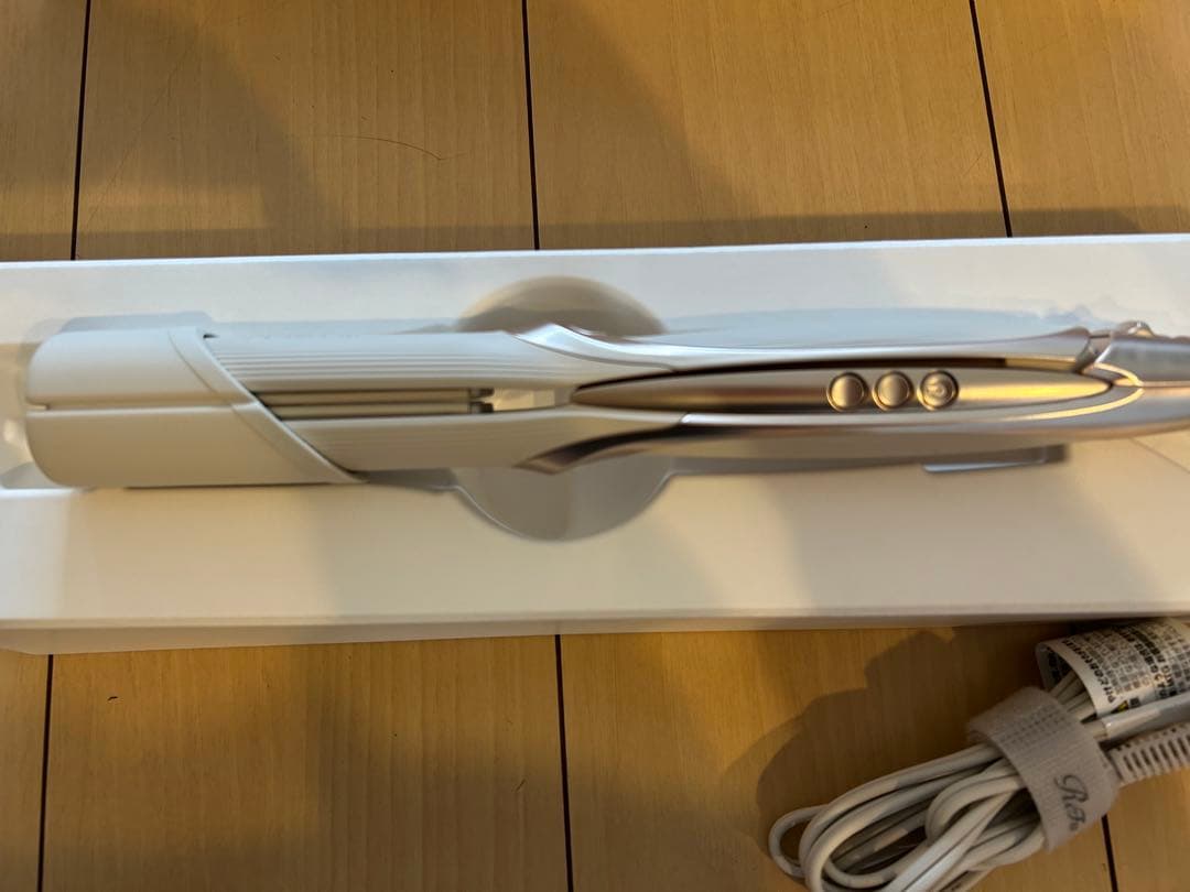 ReFa STRAIGHT IRON PRO アイボリー保証書付〜2026.10