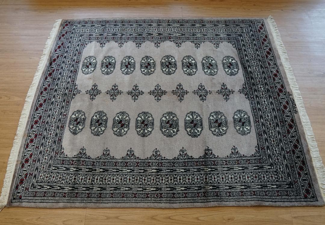 ヴィンテージラグ トライバルラグ　ブハラ　ラホール産 (148×129cm)