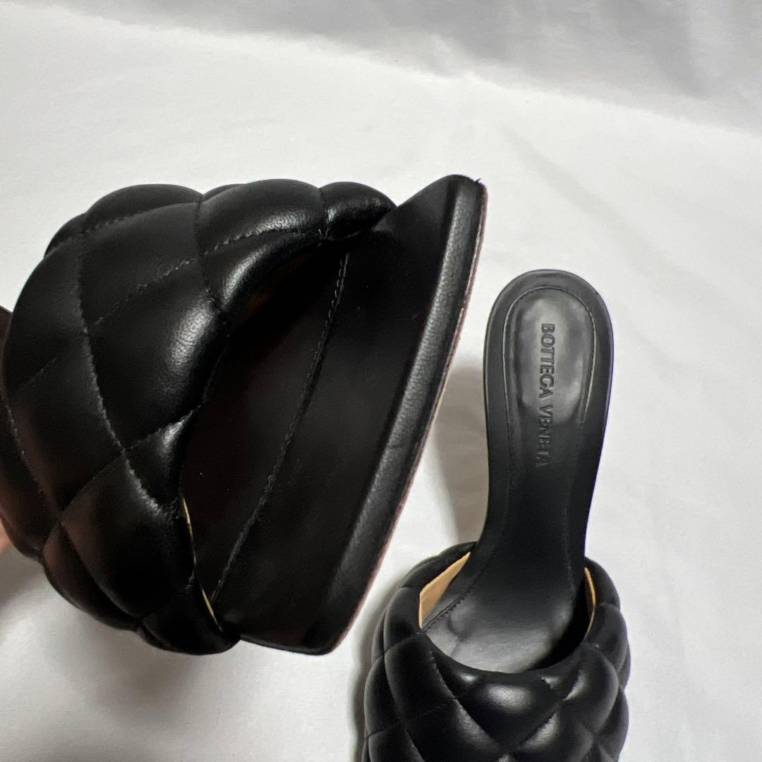 BOTTEGA VENETA ボッテガヴェネタ ブラックパデッド ミュール