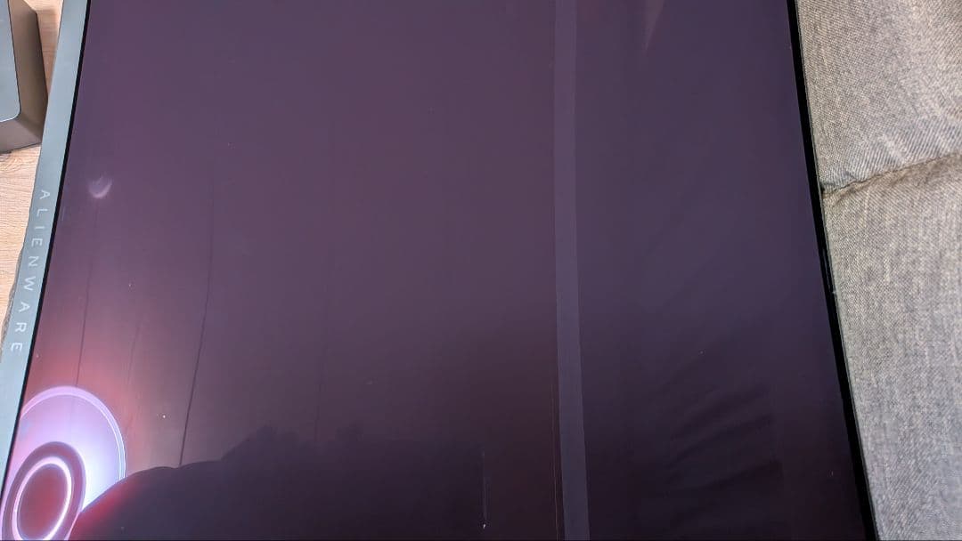 Alienware 31.6インチ 4K QD-OLED モニター